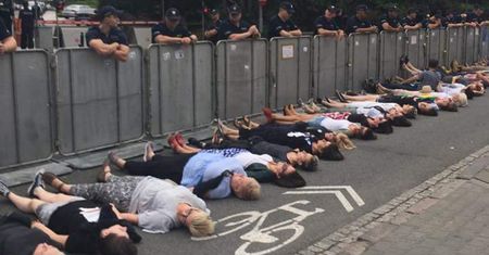 To zdjęcie jest symbolem protestów przed Sejmem. Zobacz, co z nim zrobili