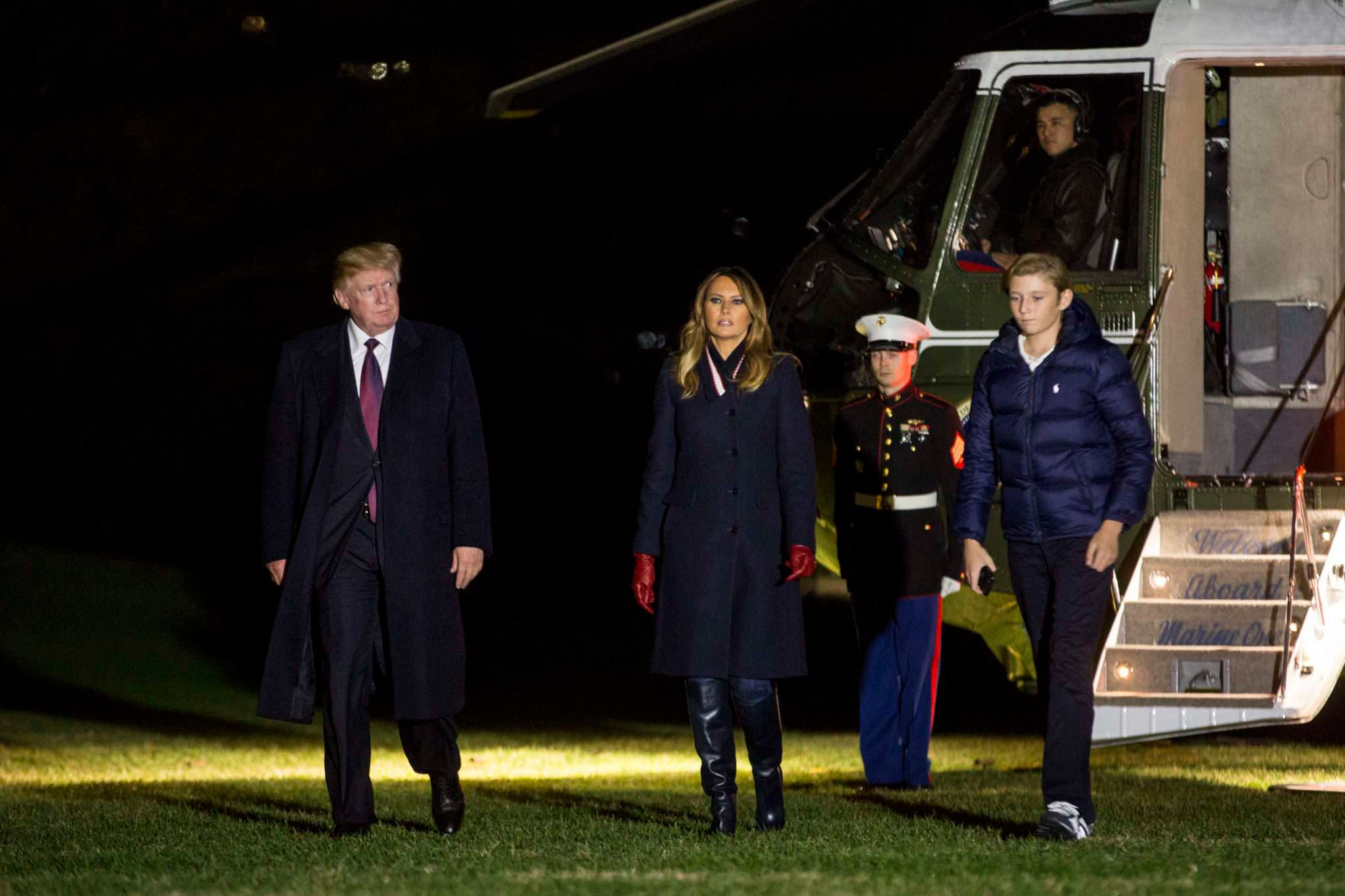 Melania Trump, Donald Trump i Barron Trump wrócili z wakacji