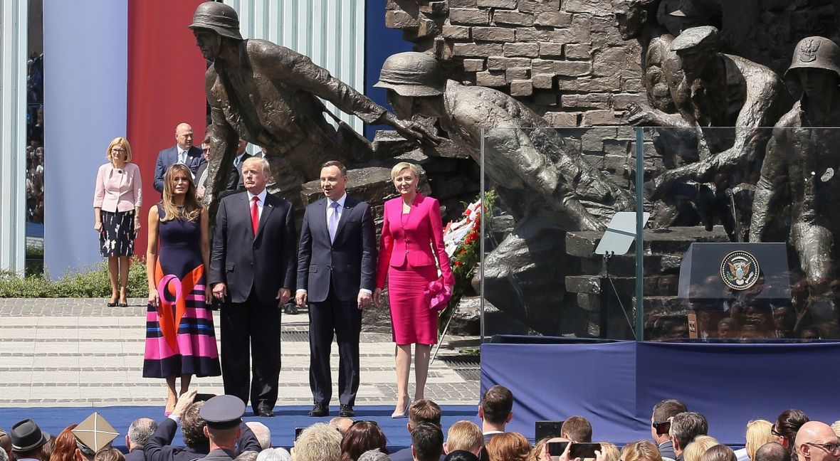 Pierwsza - i jak na razie ostatnia - wizyta prezydenta USA Donalda Trumpa w Polsce. Na kolejną, przynajmniej do wyborów, nie ma co liczyć. 