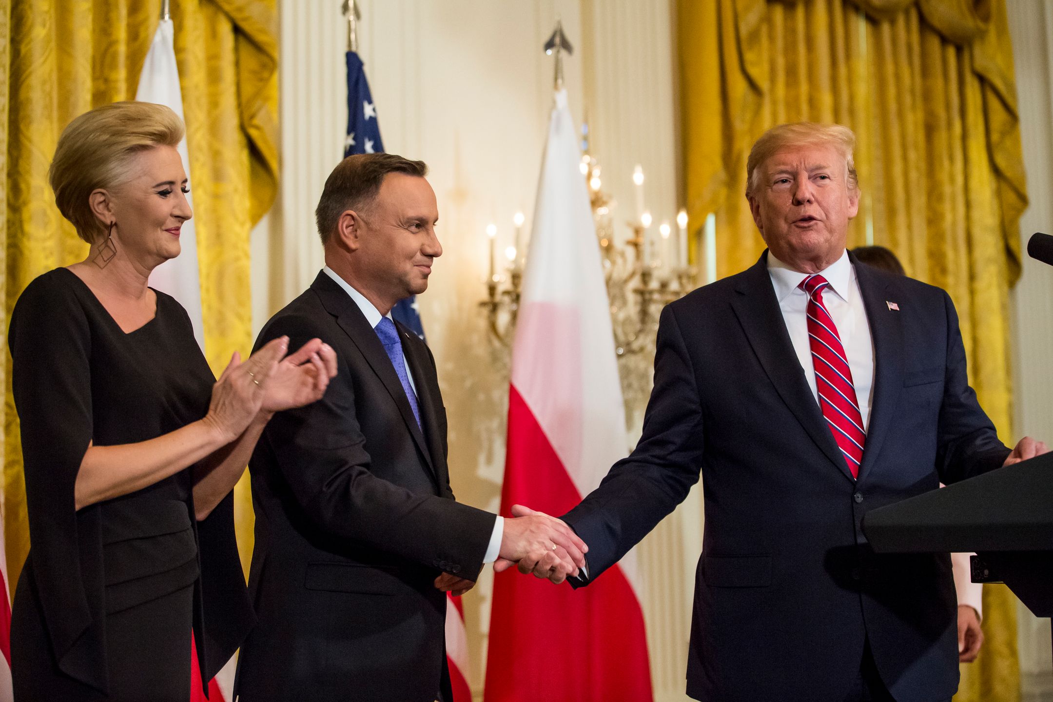 Donald Trump obiecał, że wizy dla Polaków zostaną zniesione