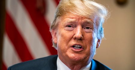 Donald Trump zmienia kontrowersyjną decyzję. Rodziny nielegalnych imigrantów mogą być razem na granicy