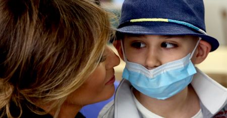 Melania Trump odwiedziła chore dzieci w watykańskim szpitalu. Po jej wizycie zdarzył się cud!