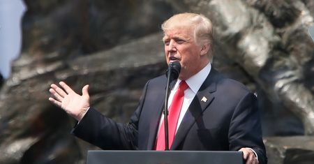 Zakaz noszenia broni w czasie wizyty Donalda Trumpa. Jest projekt MSWiA