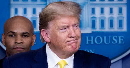 Koronawirus w USA. Trump walczy ulgami podatkowymi