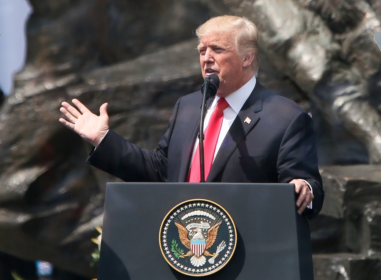 Donald Trump wróci do Polski? Padła pierwsza data 