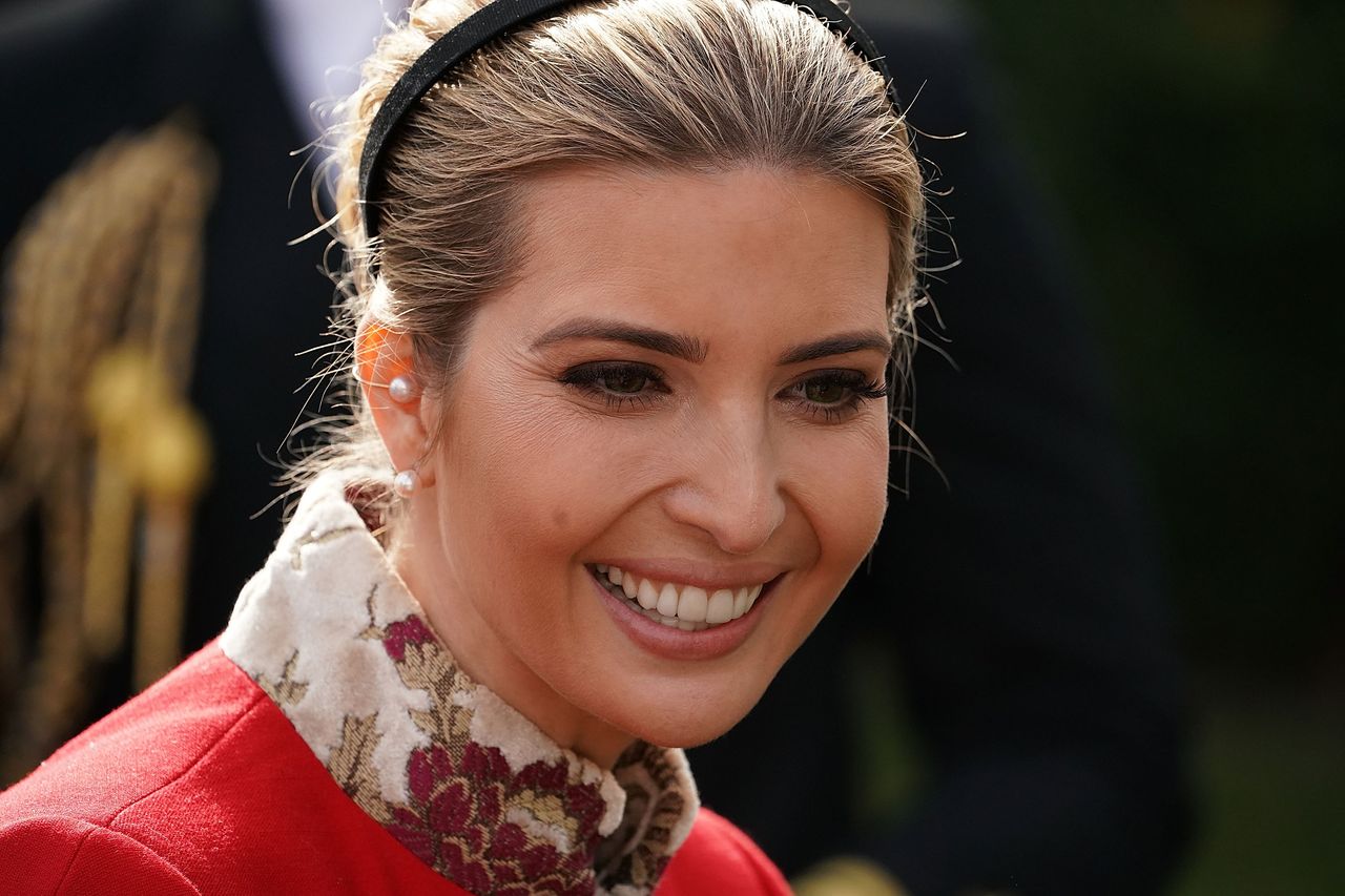 Ivanka wspiera pracujące mamy w Indiach? Kobiety z jej fabryk mogą mieć inne zdanie