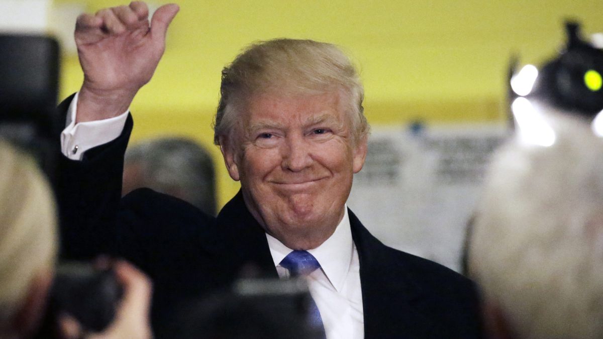 Donald Trump swoimi działaniami zapewnił nam tańsze paliwo