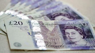 Mocny skok na funcie. Kurs zmierza w stronę 5 złotych