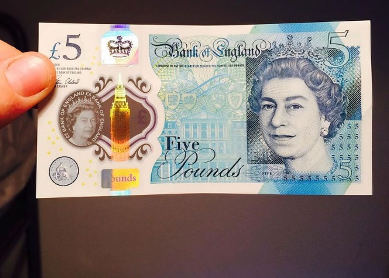 Kursy walut. Złoty stabilny, a inwestorzy czekają na brexit