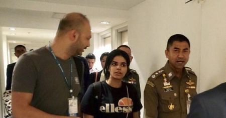 18-letnia Saudyjka boi się śmierci z rąk rodziny. Ojciec chce się z nią spotkać
