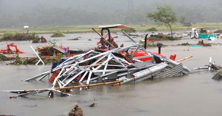 Tsunami w Indonezji: rośnie bilans ofiar. Władze przepraszają