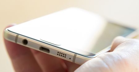 Odpowiedni stosunek jakości do ceny. Smartfony Samsunga nawet za 450 zł