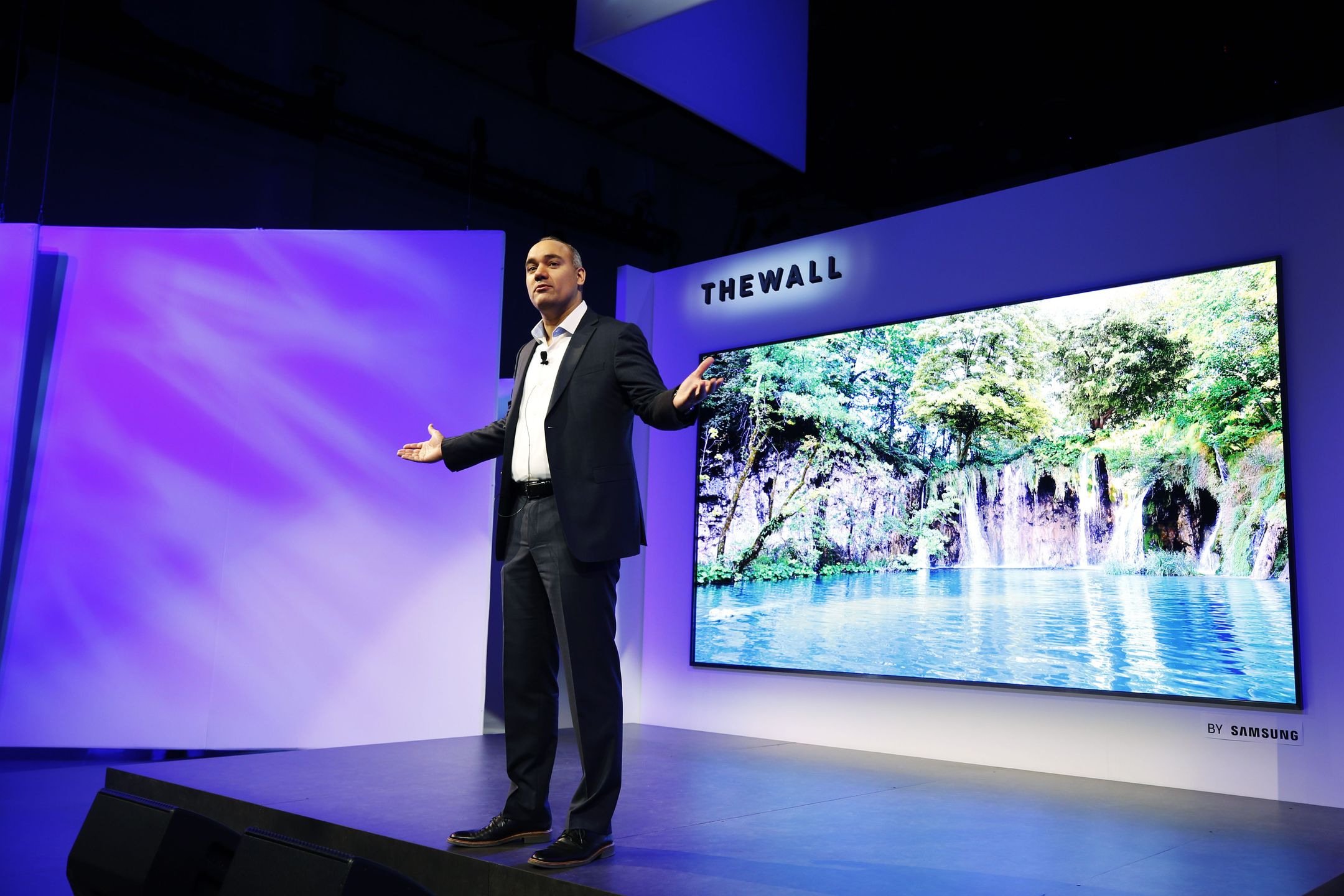 Samsung The Wall to modułowy telewizor o przekątnej 146 cali (370 cm)