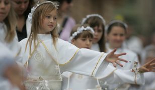 Prezenty na komunię. Co kupują Polacy?