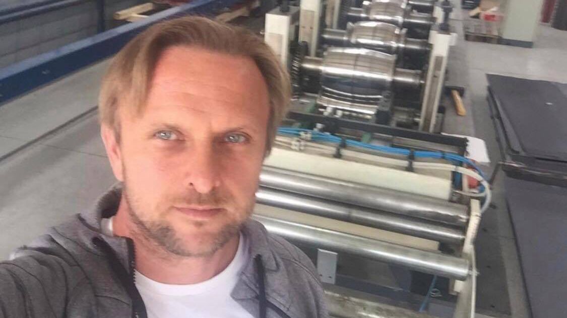 Tomasz Kurcin od pięciu lat sprzedaje rynny w Rumunii. Teraz szykuje swoją firmę do debiutu na giełdzie w Bukareszcie.