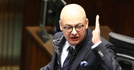 Kamiński o poselskich pensjach. "Chcemy, żeby zarabiali tyle, ile średnia krajowa"