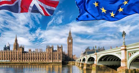 Brexit: choć tysiące Brytyjczyków chce pozostać w UE, premier Theresa May pozostaje niewzruszona