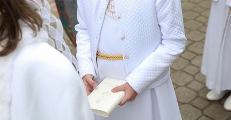 Wujek okradł 9-latkę z prezentu na komunię. Trafił w ręce policji