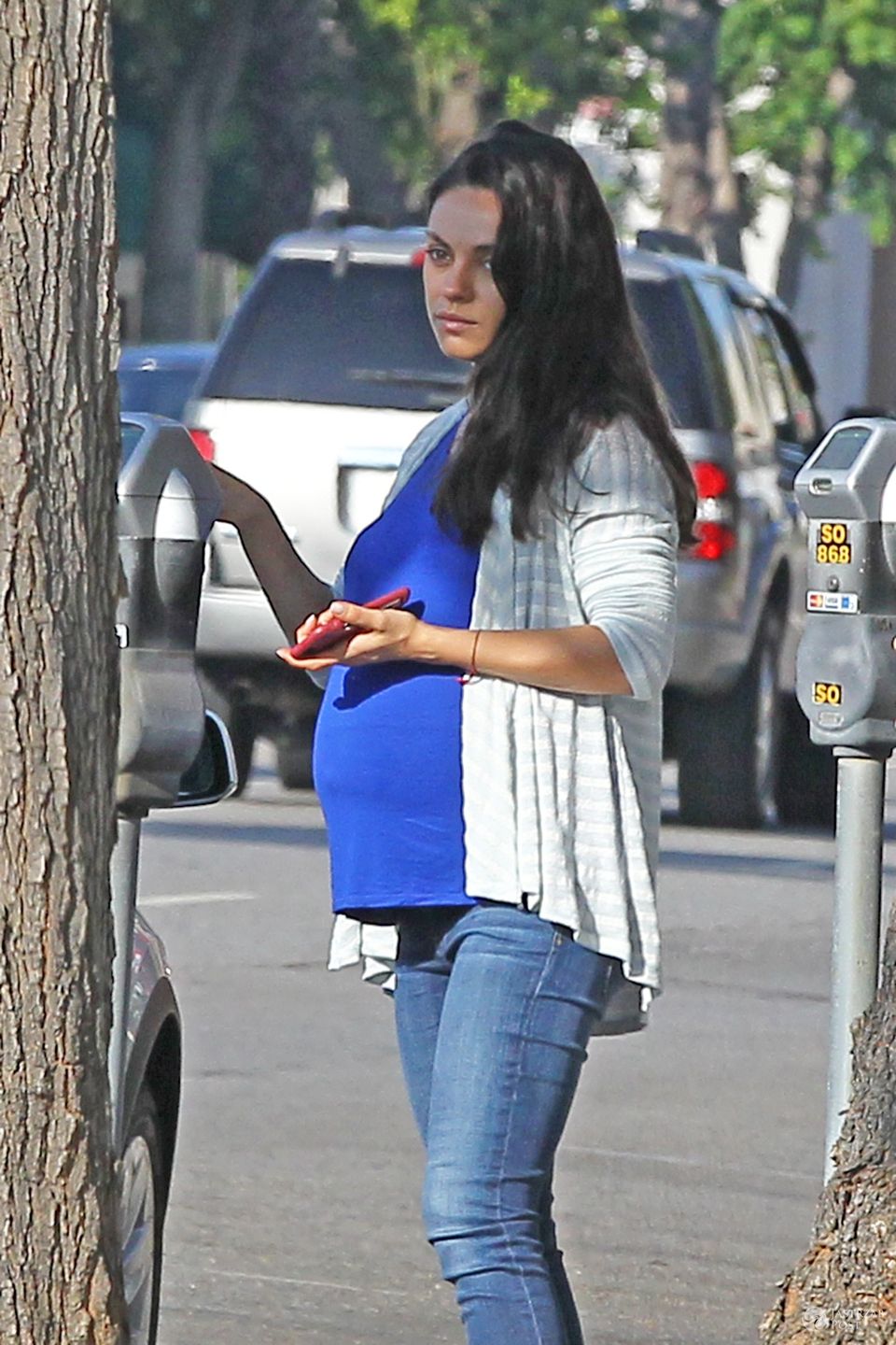 Mila Kunis w zaawansowanej ciąży