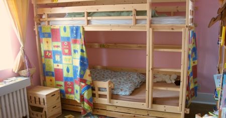 5-latek, który powiesił się na ramiączku od plecaka wciąż walczy o życie. Co zeznał jego brat?
