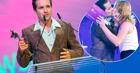 To był coming out? Krzysztof Zalewski po gorącym wieczorze na Fryderykach wydał oświadczenie. Komunikat bardzo wprost