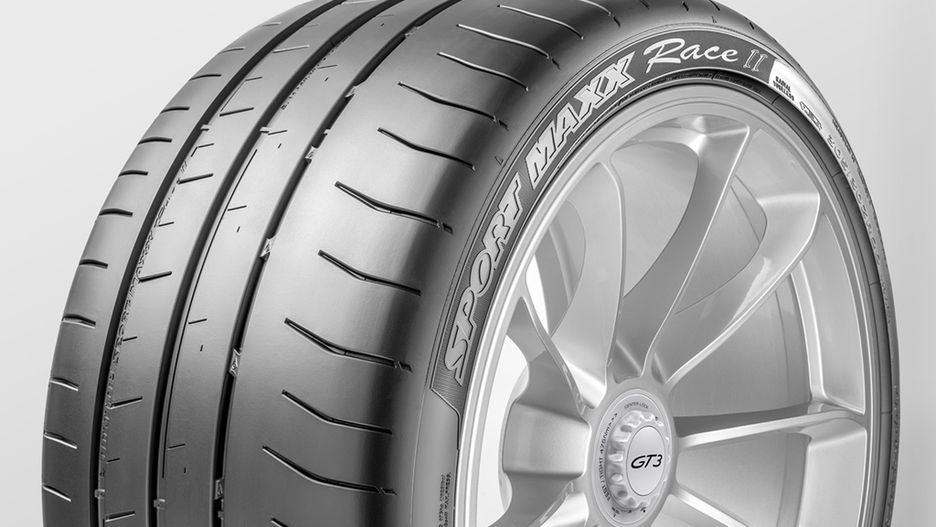 Dunlop Sport Maxx Race 2