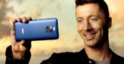 Lewandowski o ulubionych funkcjach nowego smartfona, i o tym czy daje tablet Klarze