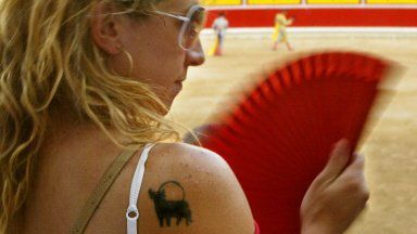 Tatuować można tylko osoby dorosłe