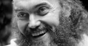 Baba Ram Dass nie żyje. Uczył, że LSD jest drogą do oświecenia