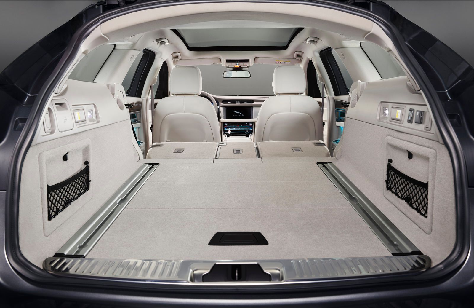 Jaguar XF Sportbrake (2018) 