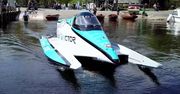 Elektryczna łódka od Jaguara. Prędkością nie ustępuje dobrej motorówce