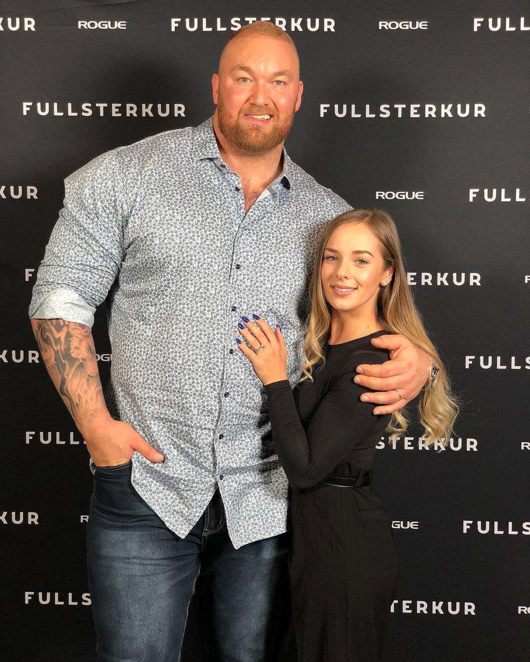 Hafthor Julius Bjornsson i Kelsey Henson poznali się w kanadyjskim barze