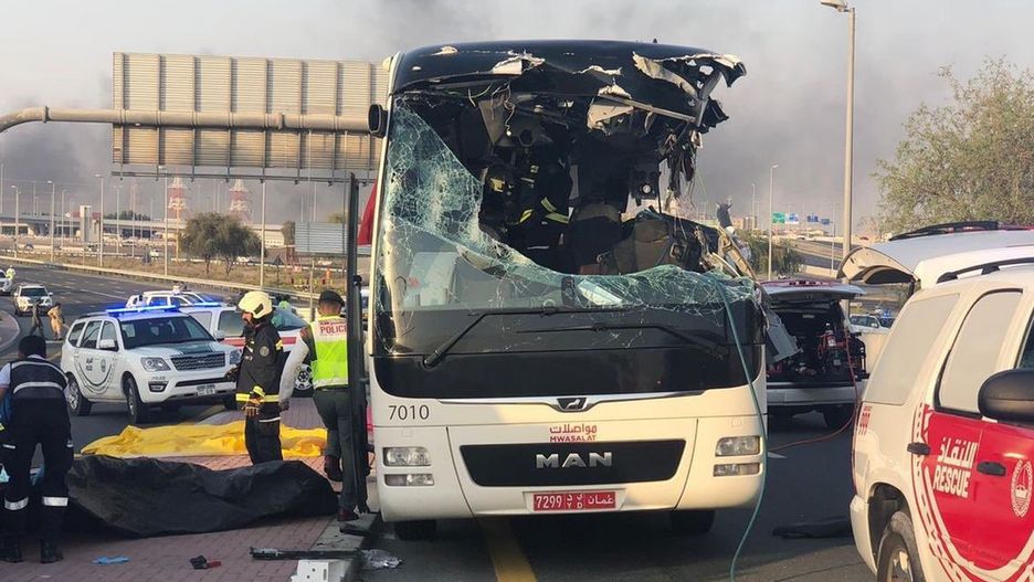 Dubaj. W wypadku autokaru zginęło 17 osób
