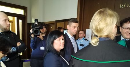 Frankowicze wygrali w TSUE. Sprawa Dziubaków wróciła przed polski sąd i została odroczona