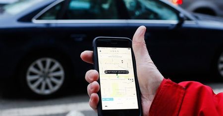 Uber "wymyśla" dyspozytora, Elon Musk przystanki autobusowe. Innowacyjnym firmom kończą się pomysły
