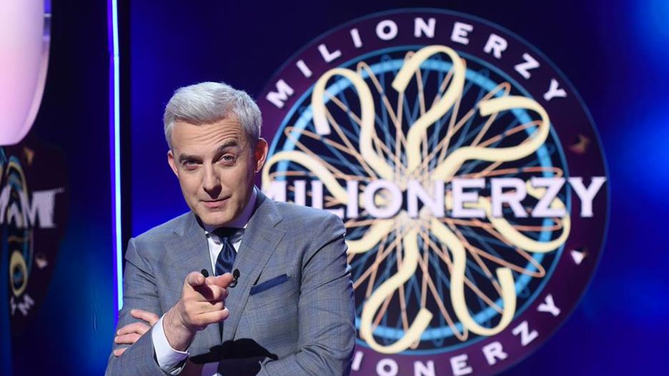 "Milionerzy". "Medal Fieldsa to najbardziej prestiżowa nagroda przyznawana w dziedzinie matematyki. Żeby ją otrzymać, trzeba mieć mniej niż:"