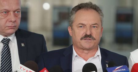 Marek Jakubiak: w Las Vegas wariat użył karabinu, my mówimy o innej broni, do ochrony