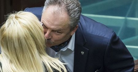 "Nie molestowałem pani Samolińskiej". Jakubiak odpiera zarzuty