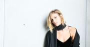 LOOK OF THE DAY: Anja Rubik w aksamitach Adama Selmana