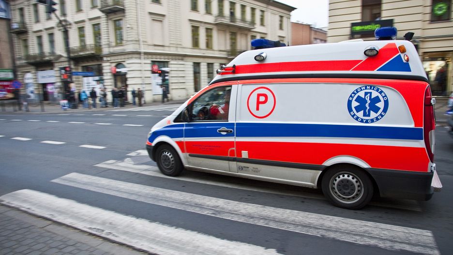 Lublin. Pijana leżała na chodniku, a obok stał 4-letni synek