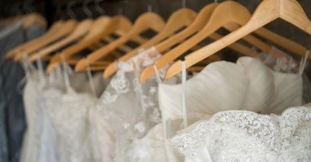 Co zrobić z suknią ślubną? Ten patent pokochały kobiety