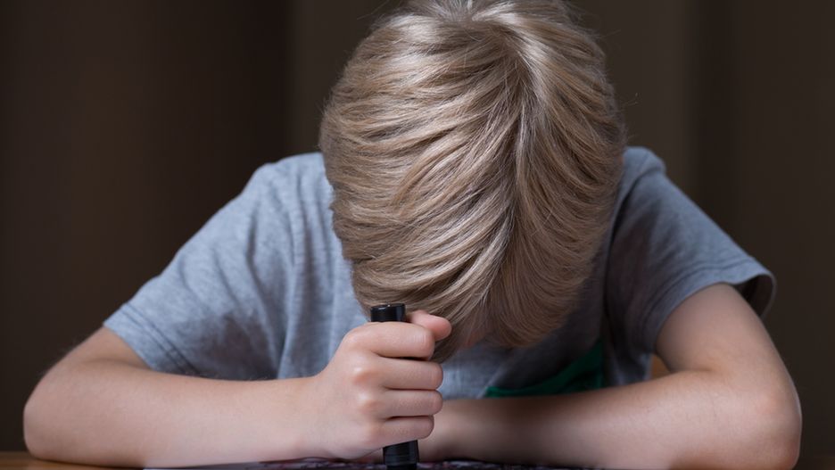 Koronawirus w Polsce. Od środy rozpoczyna się obowiązkowe zdalne nauczanie w szkołach. 