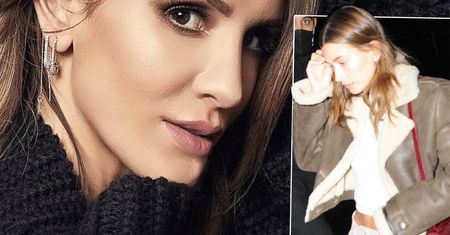 Hailey Bieber w ubraniu od Sary Mannei zadaje szyku na ulicach Los Angeles. Żona Justina kolejny raz doceniła polską projektantkę