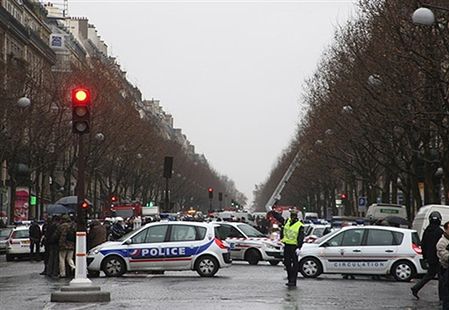 Wybuch bomby w dawnej firmie Sarkozy'ego, są ofiary