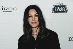 53-letnia Monica Bellucci na wybiegu. Gwiazda zachwyca urodą