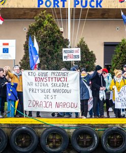 Wygwizdali prezydenta Andrzeja Dudę w Pucku. Usłyszą zarzuty za wejście na łódź