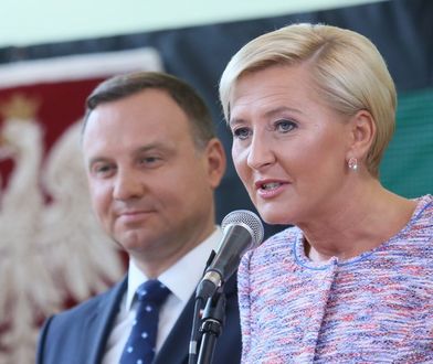 Agata Duda w cukierkowej kreacji na inauguracji roku szkolnego. A co z galowym strojem?