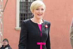 Elegancka Agata Duda w różowej sukience. Udana stylizacja?