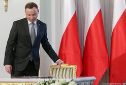 Prezydent umywa ręce w sprawie IPN? Tak naprawdę robi to, czego chciało PiS