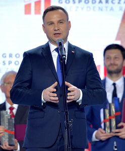 Prezydent pokazał zdjęcie z Kamilem Bednarkiem, w komentarzach burza. "Szacunek dla tego 'artysty' się skończył"